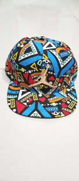 Topi snapback Jordan gravity langka unik etnik