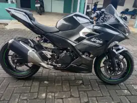 Dijual Motor Kawasaki Ninja 250 New