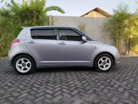 Swift thn 2009 ST matic ban baru semua interior bersih terawat