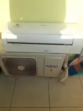 AC aqua 1/2 PK siap pakai