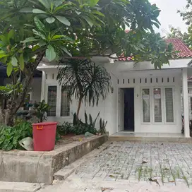 Rumah Disewakan Dalam Town House Cirendeu