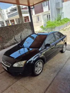 Dijual Ford Focus Sedan