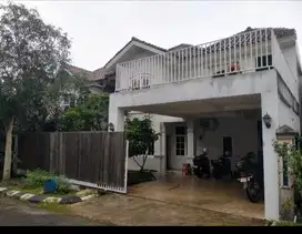 rumah cantik minimalis 2 lantai di bhumi nirwana