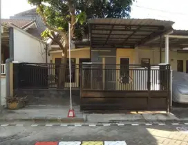 jual rumah siap huni terawat lokasi perum oasis sememi surabaya