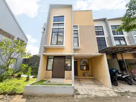 Rumah Seken 2 Lantai 15 Mnt ke RS Grha Permata Ibu Harga Nego J-22771