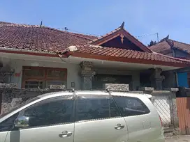 Rumah Klasik Kokoh cocok buat Bisnis Kos Kosan