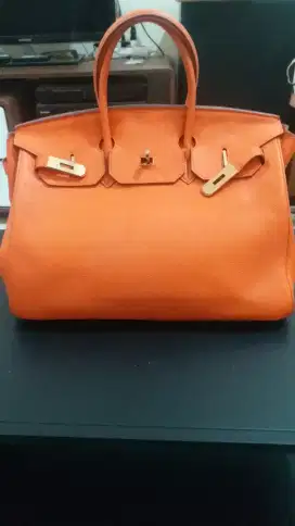 tas wanita merk hermes.