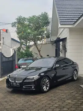 Low km bmw f10 LCI 520i 2014 antik