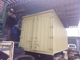 Box bekas Mitsubishi HDL
