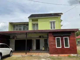 DIJUAL RUMAH 2 LANTAI KOMPLEK SURYA AKBAR 8 TALANG JAMBE PALEMBANG