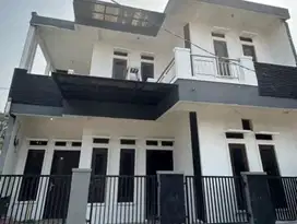 Rumah 2 Lt Strategis 15 Mnt ke Metropolitan Mall Cileungsi Dibantu KPR