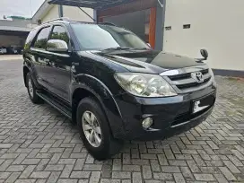 Dijual Toyota Fortuner 2.7 G Lux AT 2005 istimewa