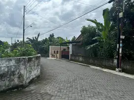 Tanah Pekarangan Murah Dekat RSA UGM Jogja