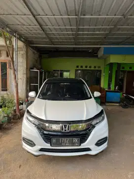 Dijual Honda Hrv th 2021 tangan pertama