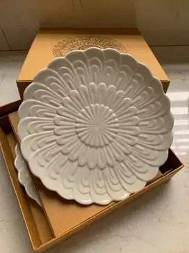 Jenggala Plate Set