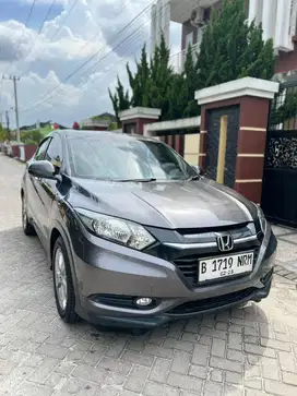 Dijual Hrv E cvt 2018 kondisi istimewa