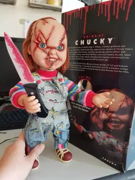 CHUCKY MEZCO TOYS