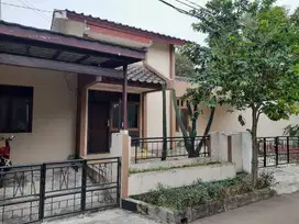 Rumah strategis & Nyaman, Harga Terjangkau ! Lokasi Taman Yasmin 6