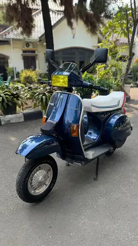 Vespa Excel 150