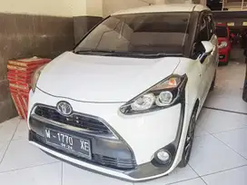 Toyota Sienta V 2016