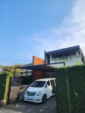 Rumah tropical modern dekat lebak bulus lokasi strategis