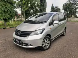 Dp 5jt Honda Freed S A/t  2011 MURAH