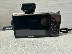 Kamera Samsung NX 3000