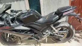 Dijual YAMAHA R 15 WARNA HITAM