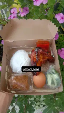 Nasi kotak paeko (paket ekonomis)