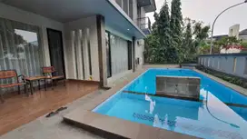 Rumah Modern THE CHOFA Lengkap Ada POOL Surabaya Barat