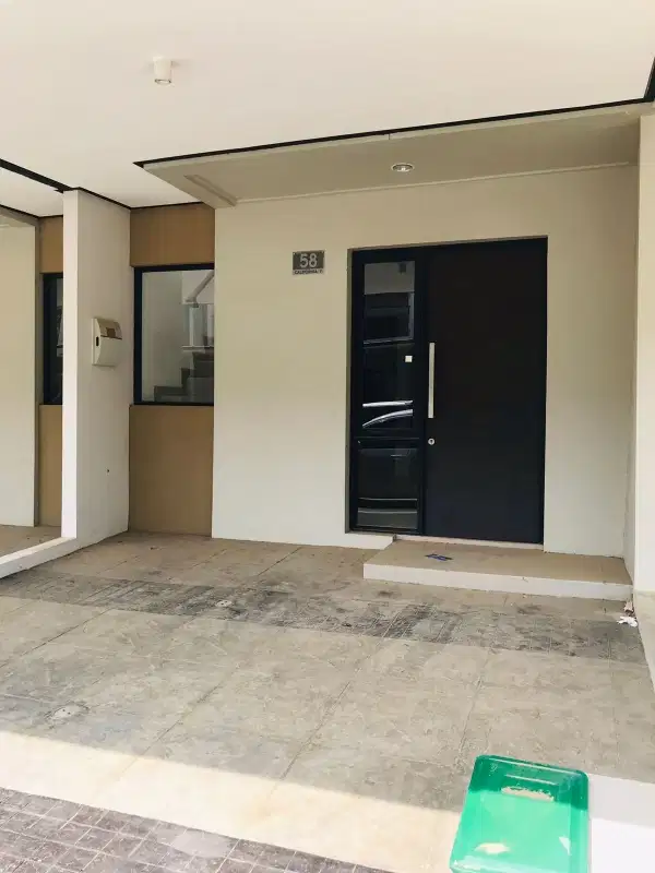 DISEWAKAN / DIJUAL HUNIAN PIK 2  - LT 45 - LB 90  (2 LT) JAKARTA UTARA