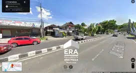 Rumah strategis jalan raya 2 arah