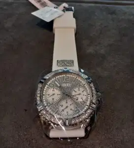 Jam tangan Guess white - Original