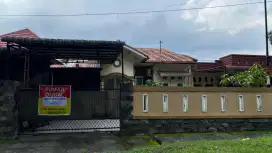 Rumah dijual cepat, lingkungan tenang dan aman