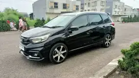 Honda mobilio RS mt 2018 dp 15 jt