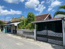 Rumah + Kost + Ruang usaha