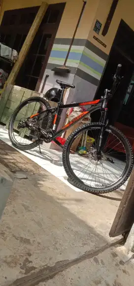 Sepedah Gunung MTB bahan aloy