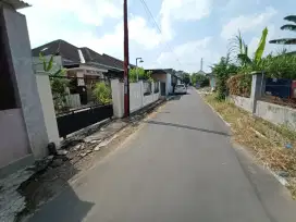 Dijual Tanah Bonus Rumah Di Gedongan Colomadu