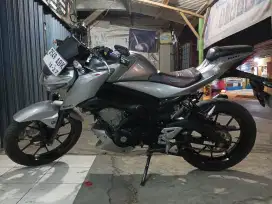 GSX-S 150 SILVER BACA DESKRIPSI!!!