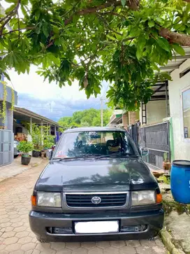 Dijual Kijang Kapsul LGX MT Body mulus