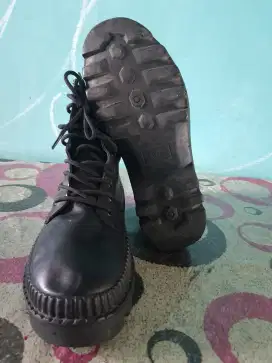 Sepatu High Boots Murah