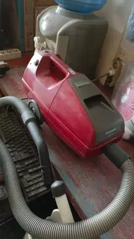 Vacuum cleaner / penyedot debu Panasonic 1200 Watt