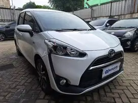 DP Rendah Toyota Sienta 1.5 V Bensin-AT 2016 SSOSKS