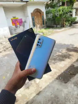 VIVO V19 ram  8/128