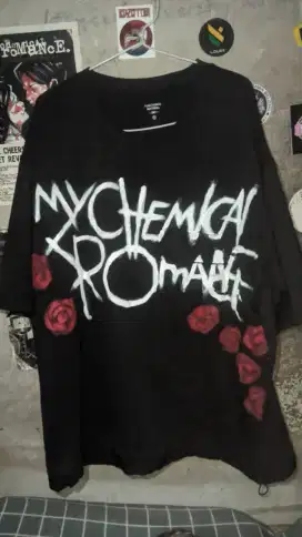 uniqlo pocket rework painting mcr