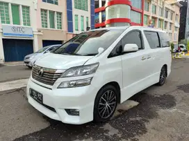 Vellfire 2.4 V Premium Sound AT 2010 Toyota Velfire Matic  Automatic