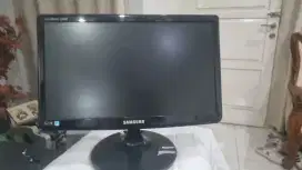 Monitor Samsung 19 Inch Syncmaster SA100