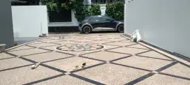 Batu koral sikat untuk lantai carport