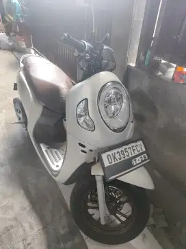 Scoopy Prestige 2023