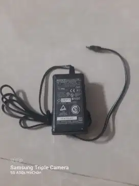 Charger Sony AC-L15A